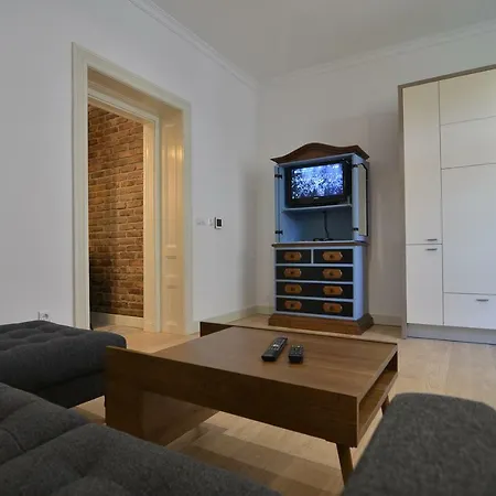 Arnika Appartement *